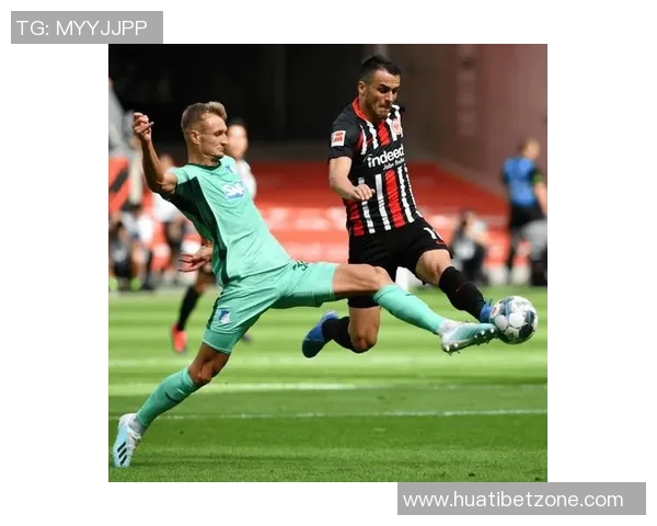 巴萨对法兰克福球迷票务限制引发1000名无票球迷涌入客场事件